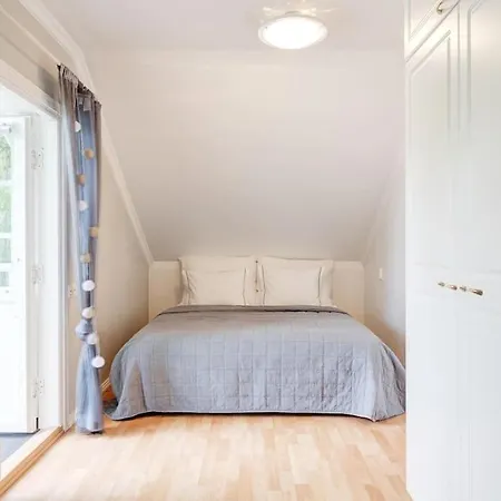 Kesaetie - Lakeside Paradise 别墅 *