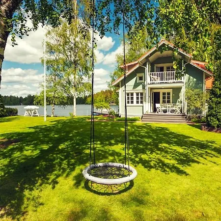 别墅 Kesaetie - Lakeside Paradise Nurmijärvi