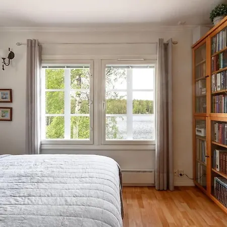 别墅 Kesaetie - Lakeside Paradise