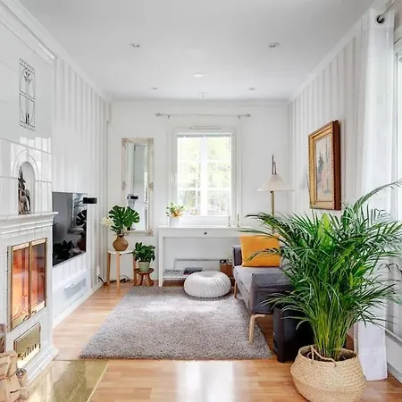 Kesaetie - Lakeside Paradise * Nurmijärvi