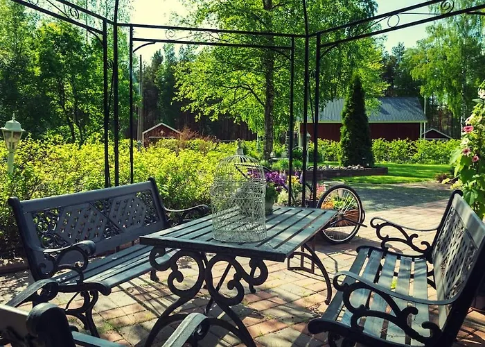 Kesaetie - Lakeside Paradise Вилла