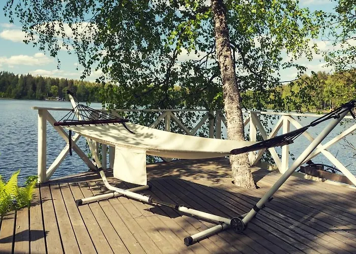 Kesaetie - Lakeside Paradise * Nurmijarvi