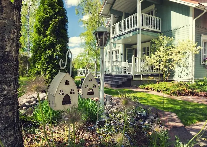 Kesaetie - Lakeside Paradise