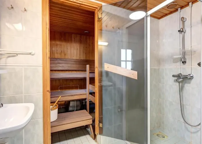 Вилла Kesaetie - Lakeside Paradise Nurmijarvi