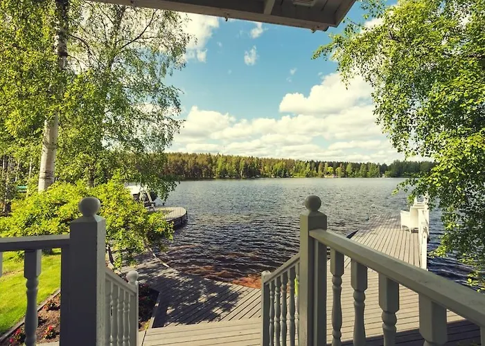 Kesaetie - Lakeside Paradise Вилла